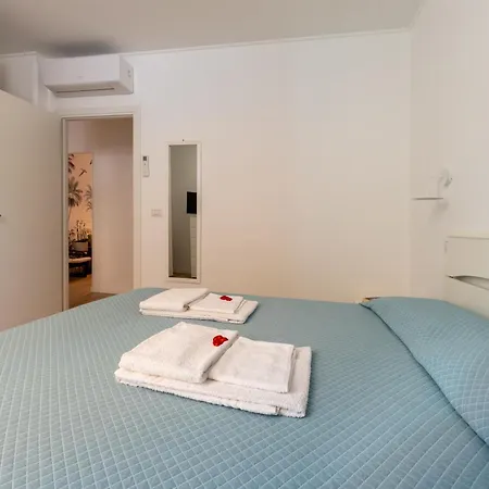 Goethe 51 Comodo Alle Spiagge E Al Centro * Sanremo
